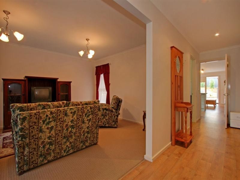 64 Croanna Street, Rye VIC 3941