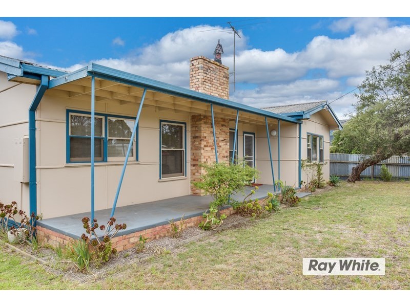32 Broadway, Rosebud West VIC 3940
