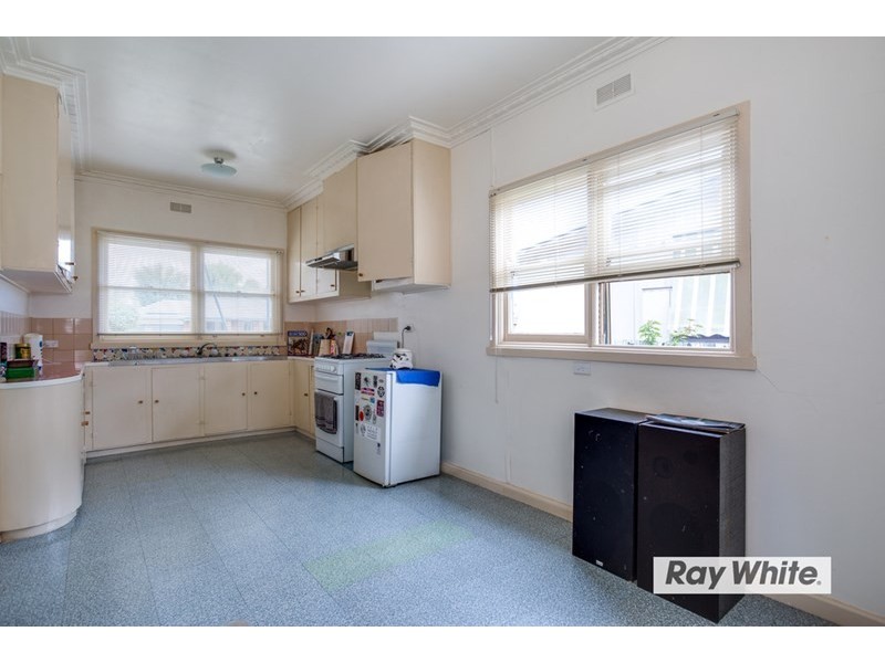 32 Broadway, Rosebud West VIC 3940