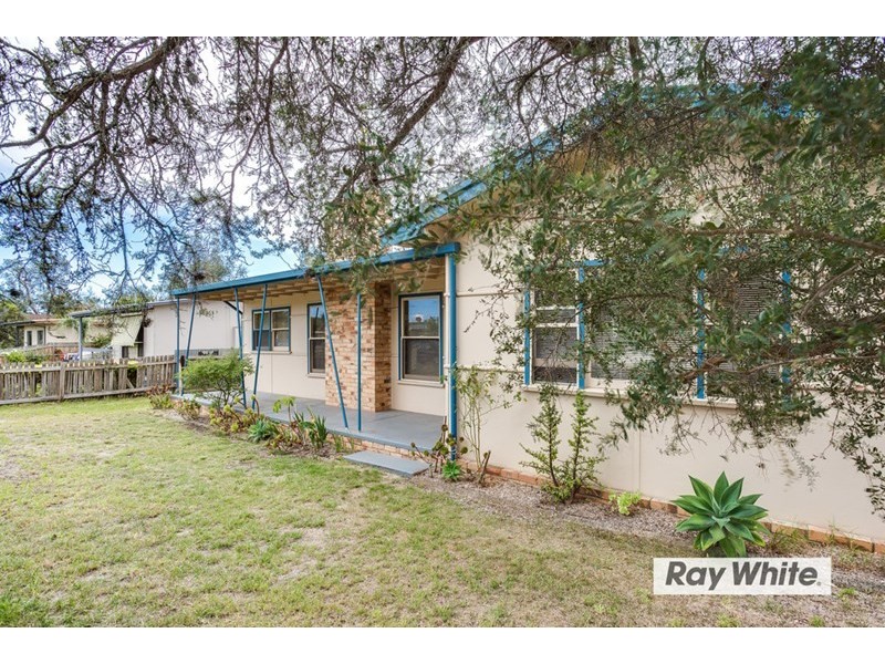32 Broadway, Rosebud West VIC 3940