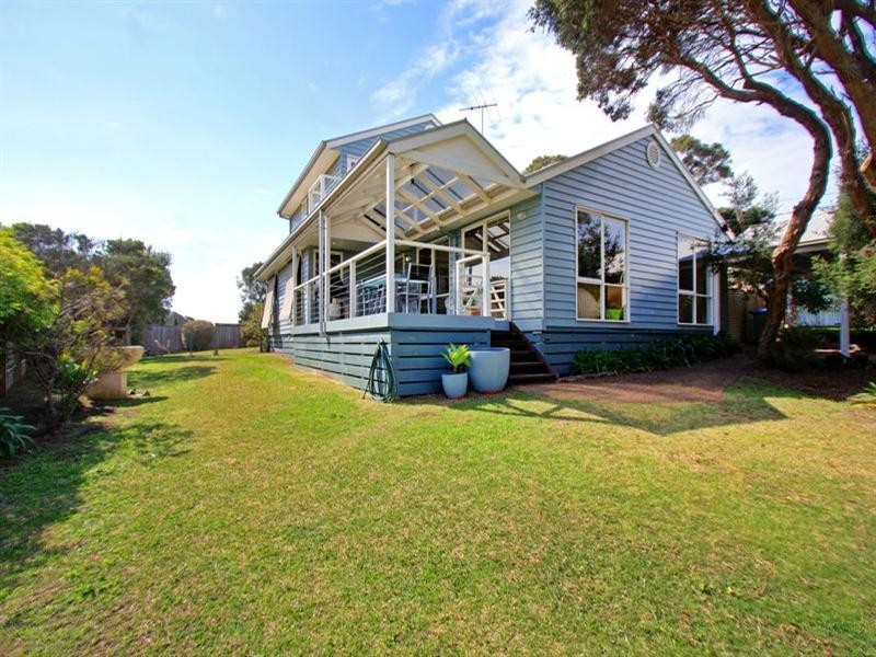 10 Marianne Avenue, Rye VIC 3941