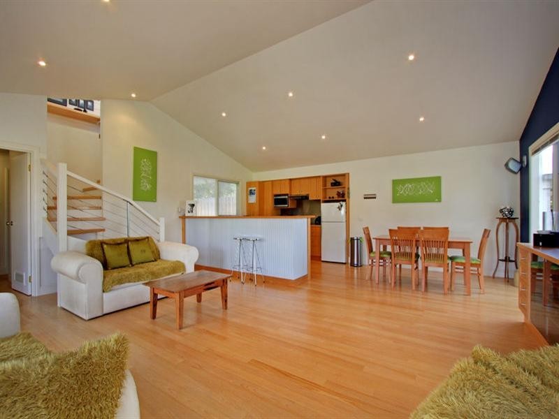 10 Marianne Avenue, Rye VIC 3941