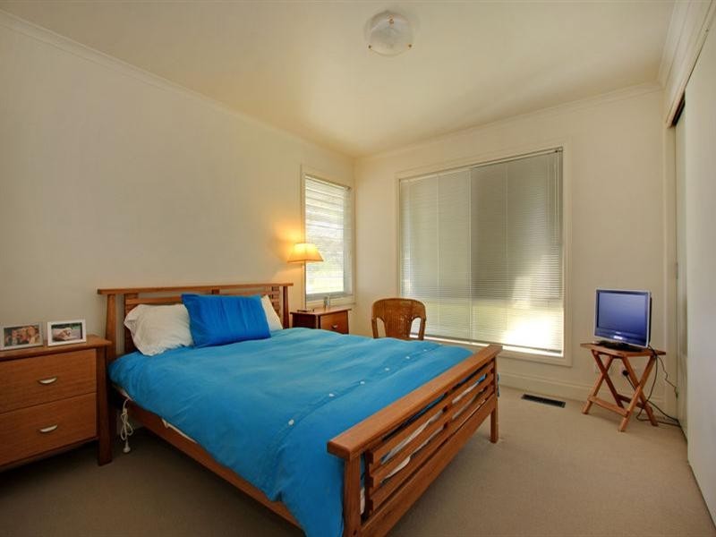 10 Marianne Avenue, Rye VIC 3941