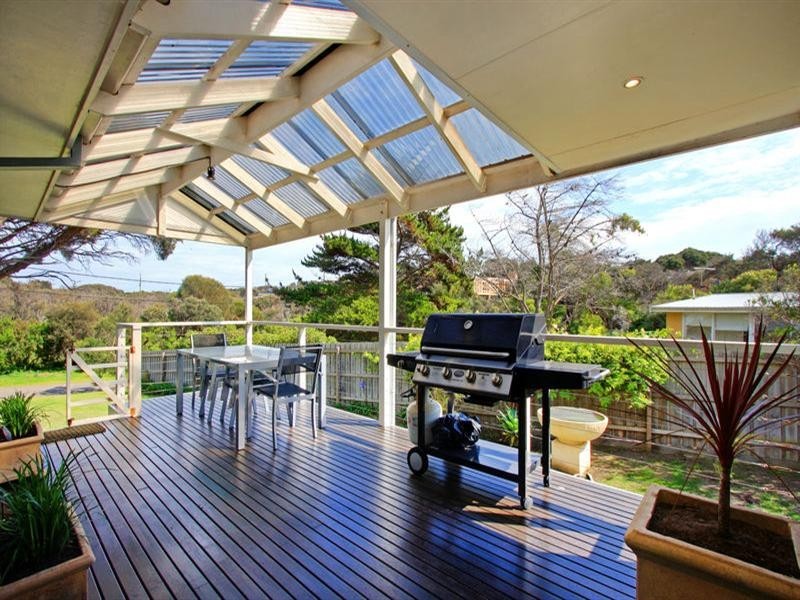 10 Marianne Avenue, Rye VIC 3941