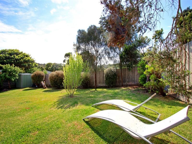 10 Marianne Avenue, Rye VIC 3941