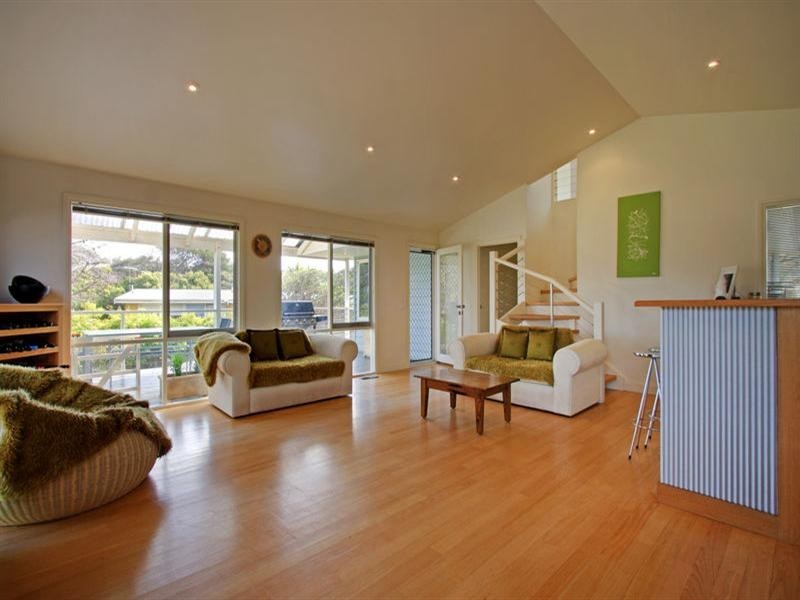 10 Marianne Avenue, Rye VIC 3941