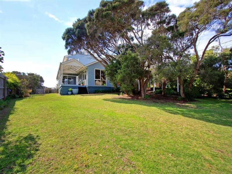 10 Marianne Avenue, Rye VIC 3941