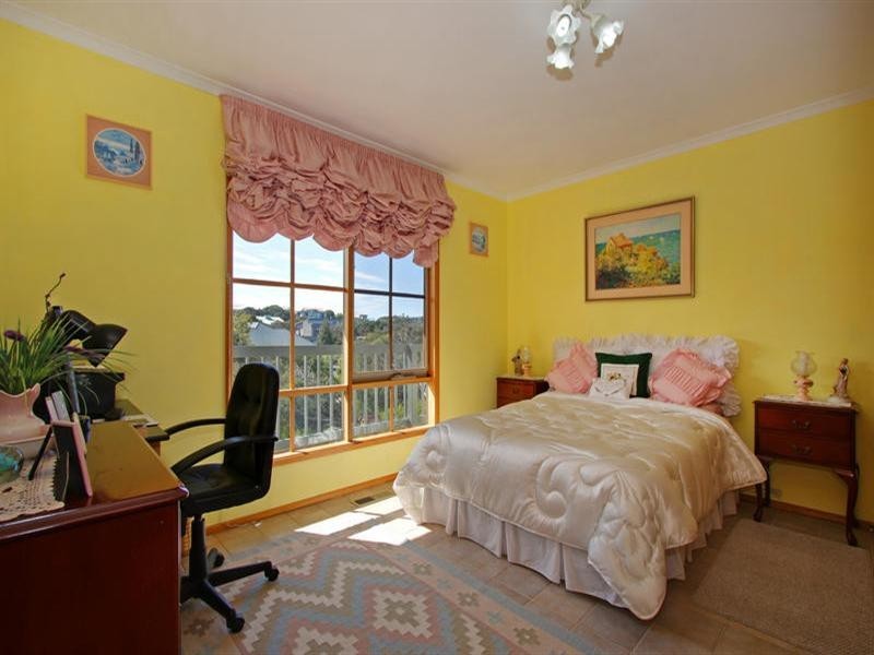 8 Marbray Close, Sorrento VIC 3943