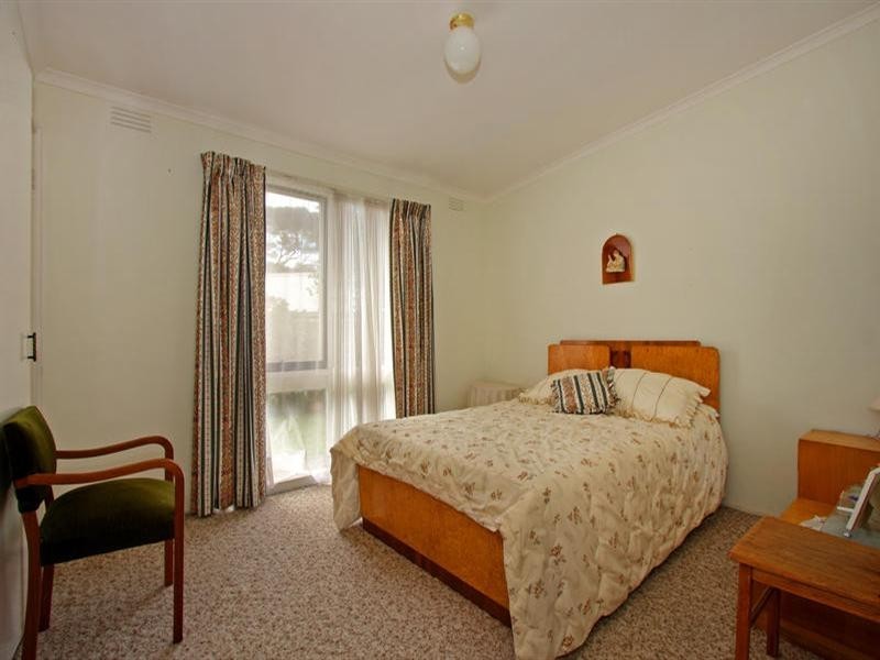 8 Marianne Avenue, Rye VIC 3941