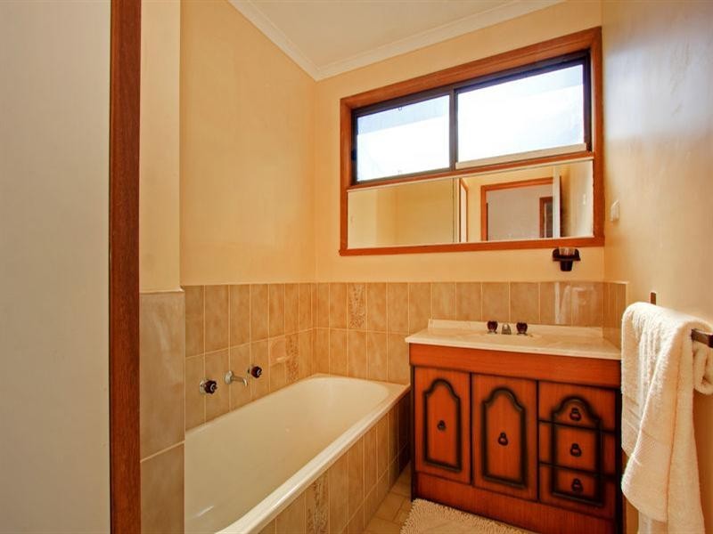 76 Grandview Avenue, Rye VIC 3941