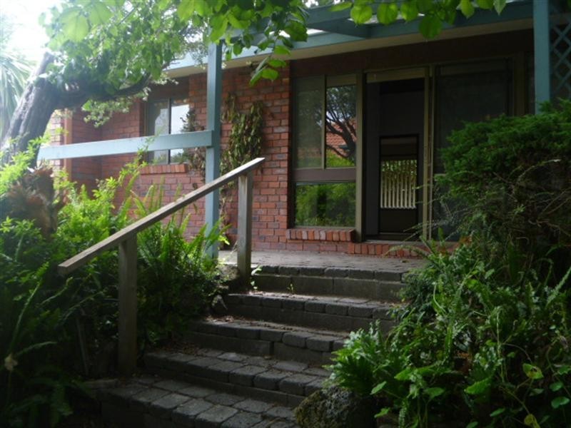 12 Charles Street, Rye VIC 3941