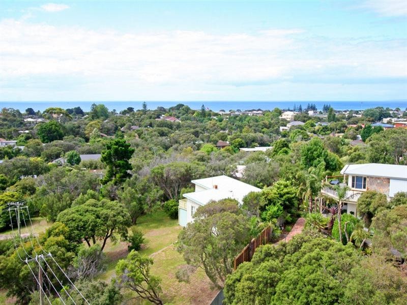 8 Roberts Street, Rye VIC 3941