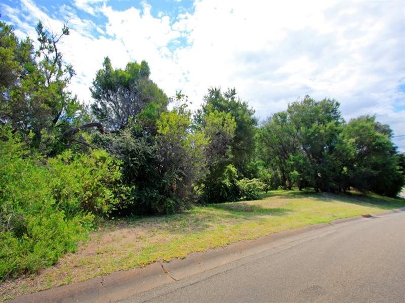 8 Roberts Street, Rye VIC 3941