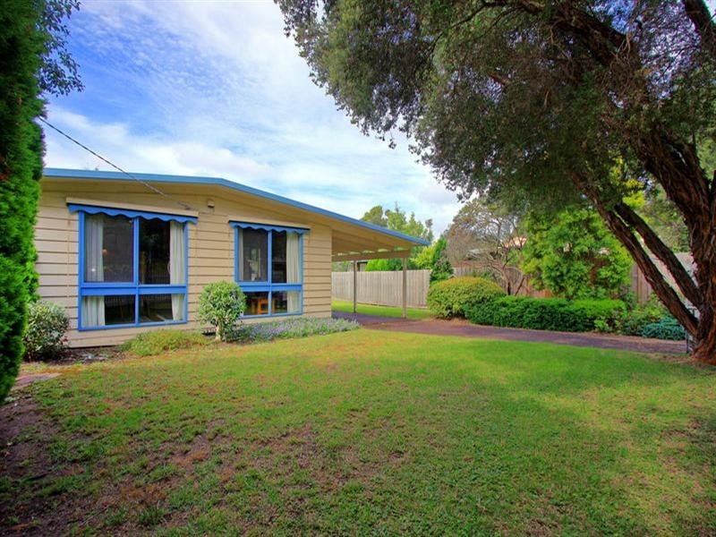 14 Loatta Street, Rye VIC 3941