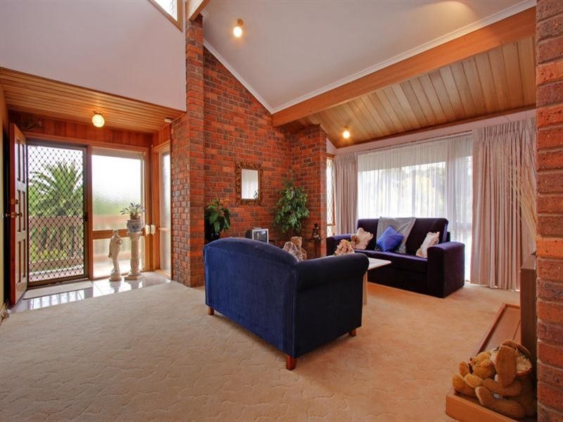 2 Athol Court, Rye VIC 3941