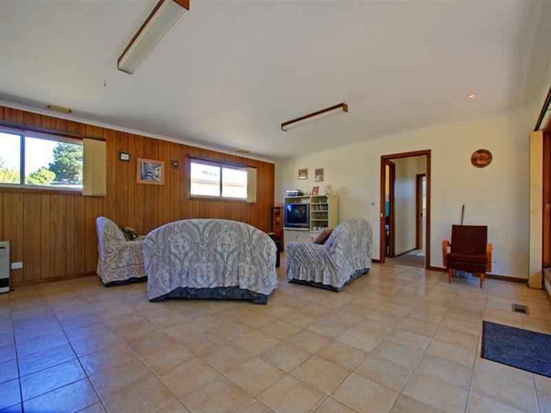 10 Carmichael Street, Tootgarook VIC 3941