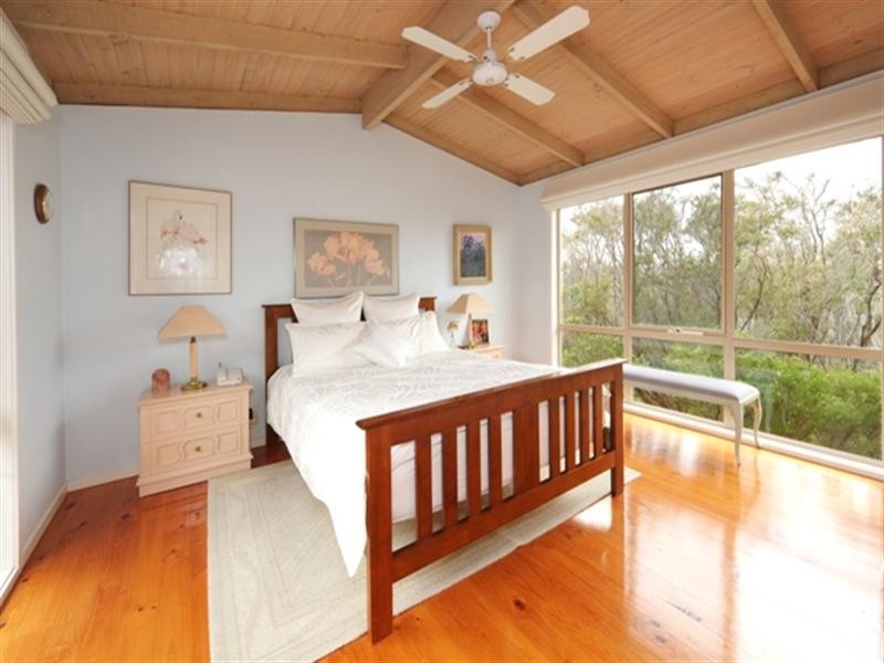 25 Ti-Tree Avenue, Blairgowrie VIC 3942