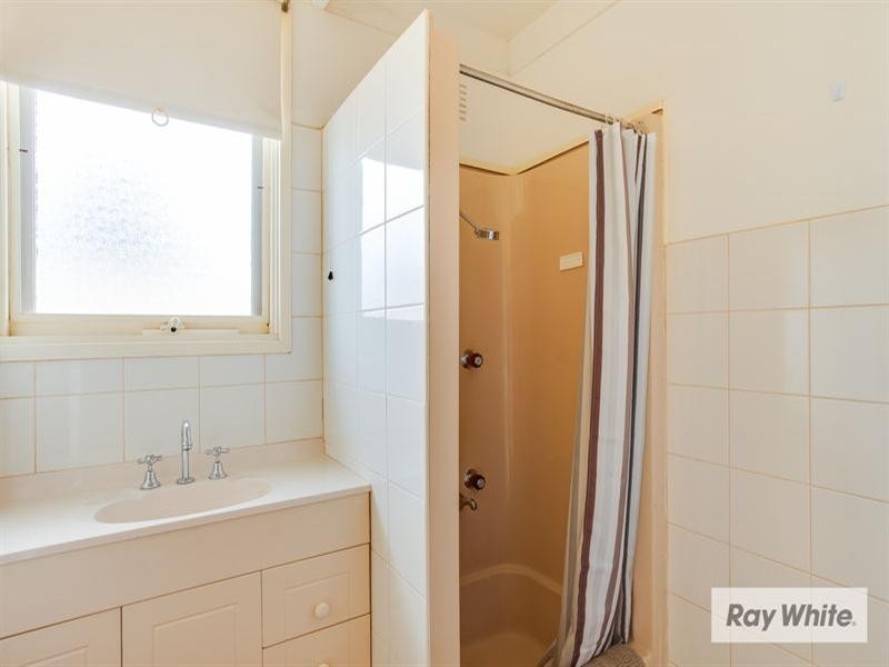 18 Meadow Avenue, Rye VIC 3941