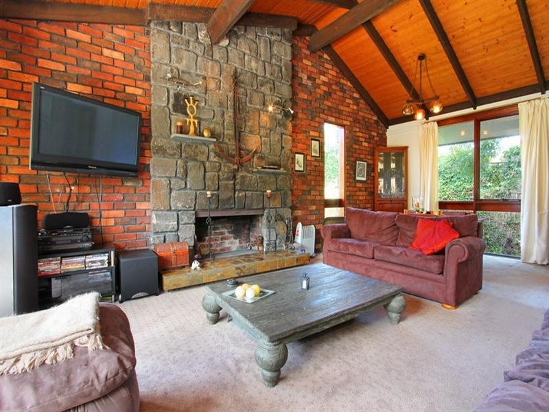 6 Pearse Road, Blairgowrie VIC 3942