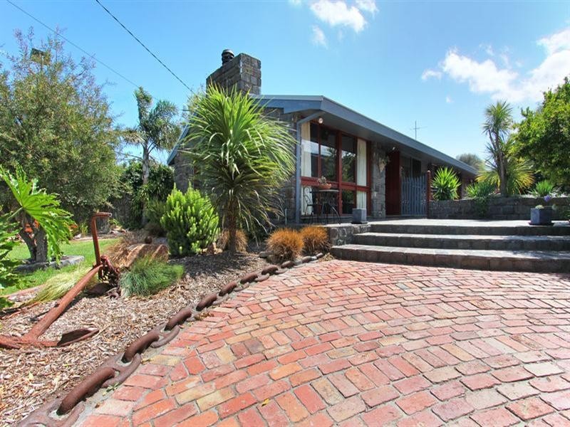 6 Pearse Road, Blairgowrie VIC 3942