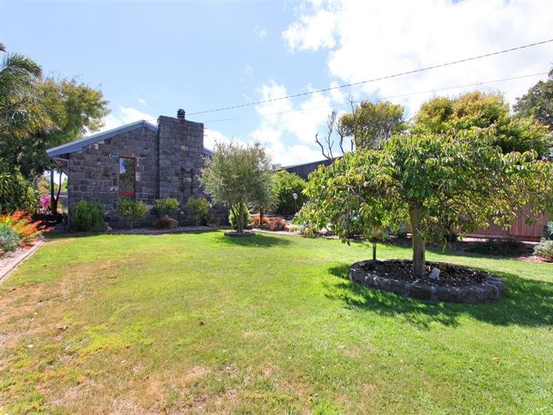 6 Pearse Road, Blairgowrie VIC 3942