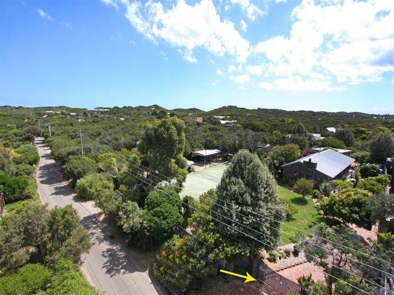 6 Pearse Road, Blairgowrie VIC 3942