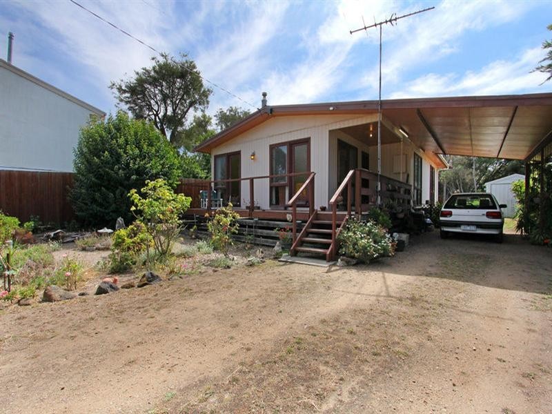 10 Topaz Street, Blairgowrie VIC 3942