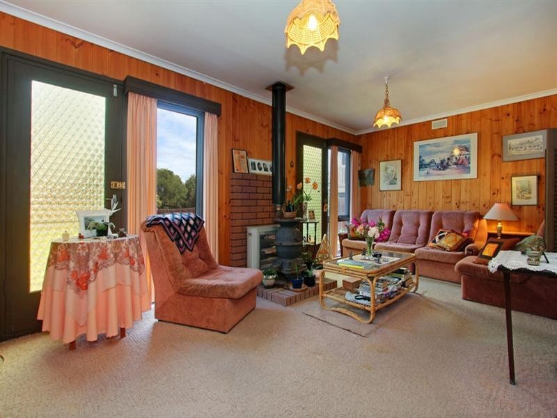 10 Topaz Street, Blairgowrie VIC 3942