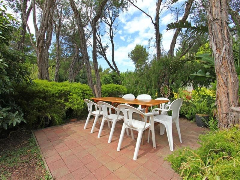 94 Grandview Avenue, Rye VIC 3941