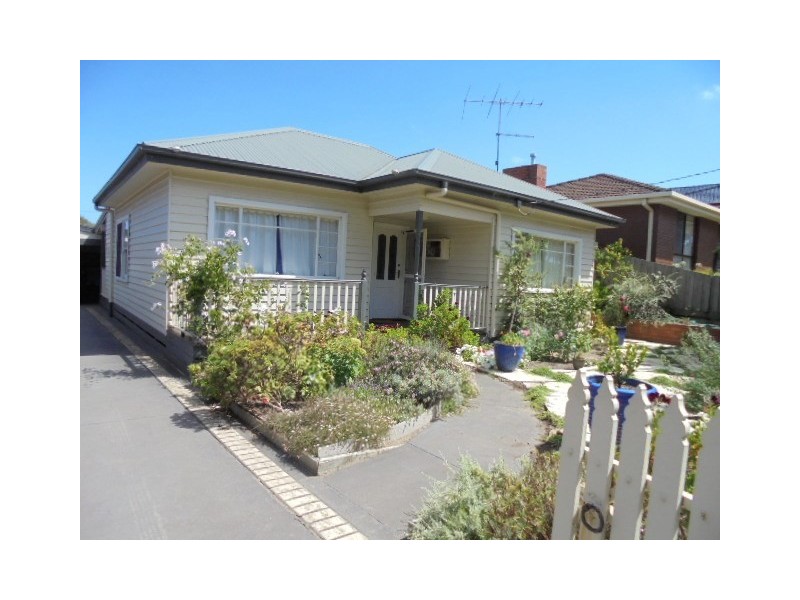 52 Weeroona Street, Rye VIC 3941