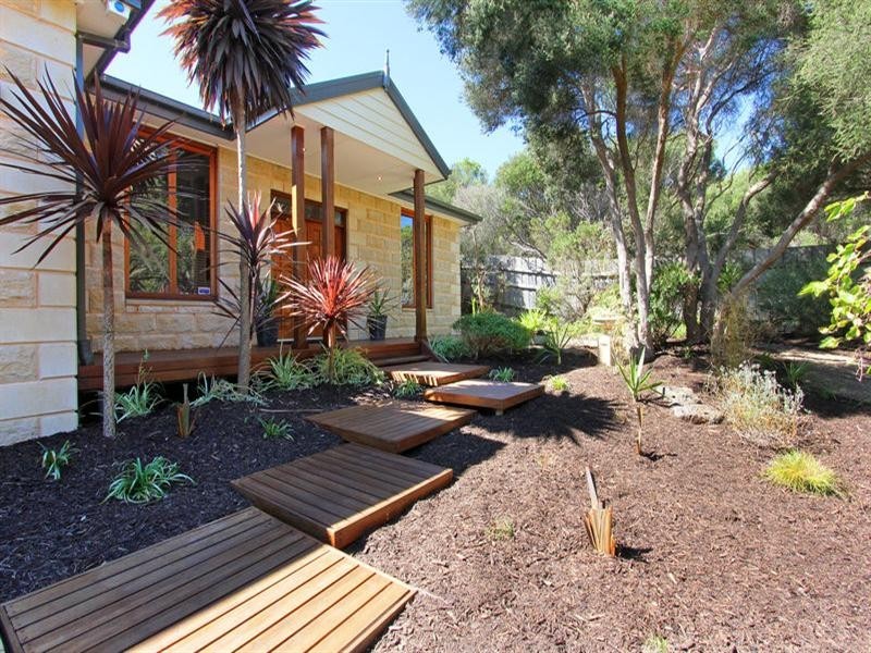 8 Arunta Court, Rye VIC 3941