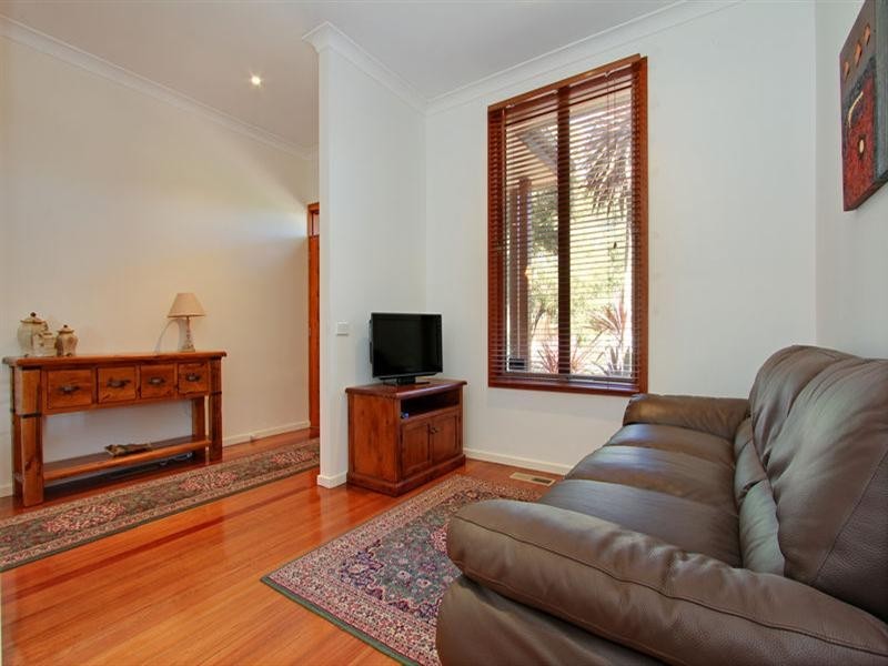 8 Arunta Court, Rye VIC 3941