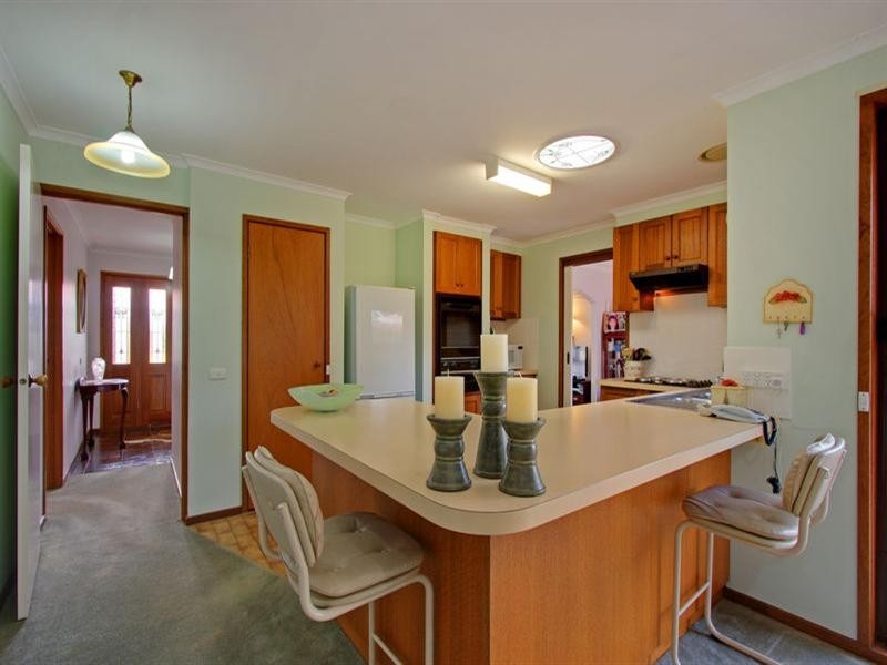 6 Robin Parade, Rye VIC 3941