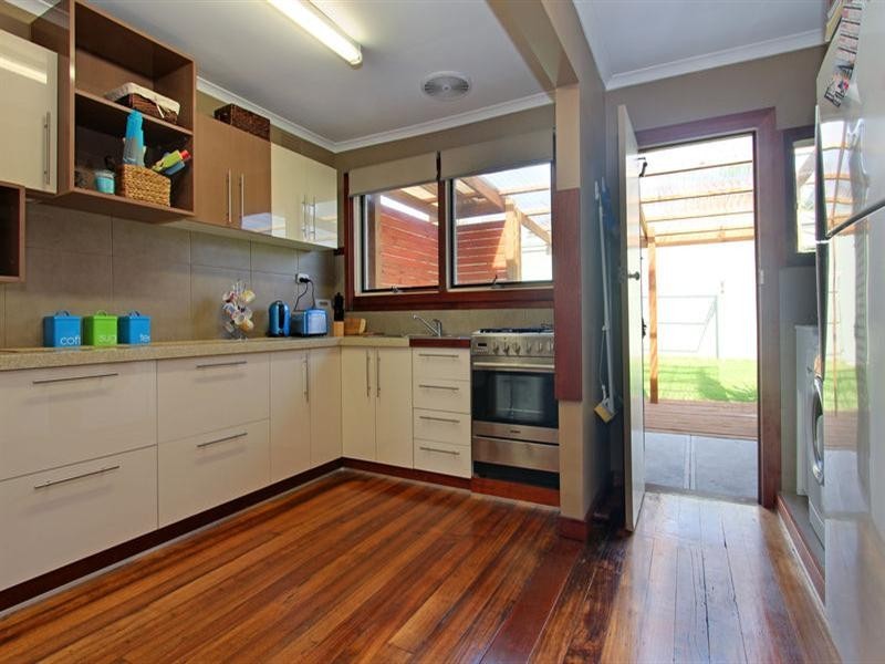 5 Allambi Avenue, Rosebud West VIC 3940