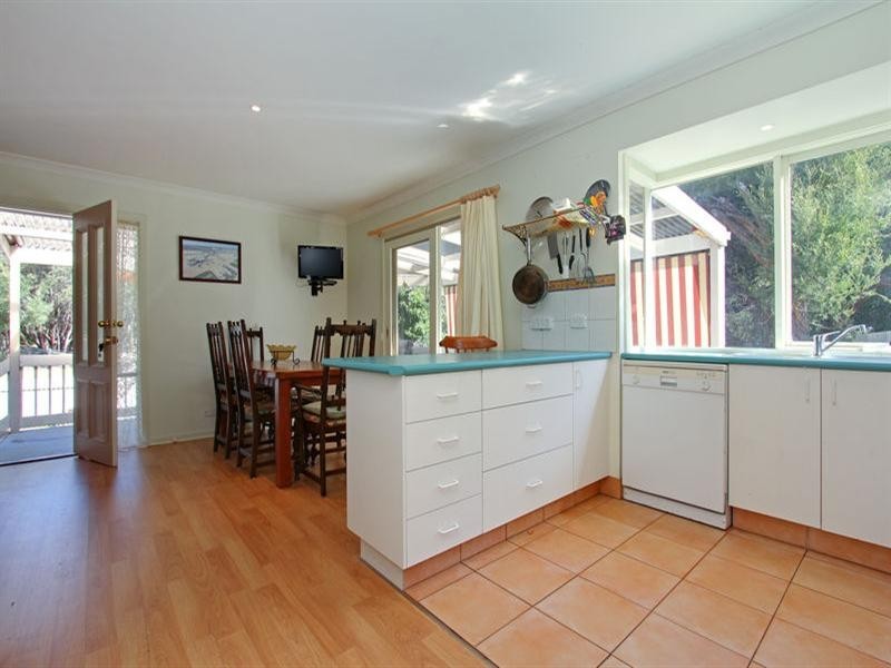 24 Kareela Drive, Tootgarook VIC 3941
