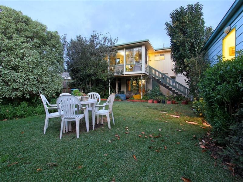 8 Maxwell Street, Blairgowrie VIC 3942