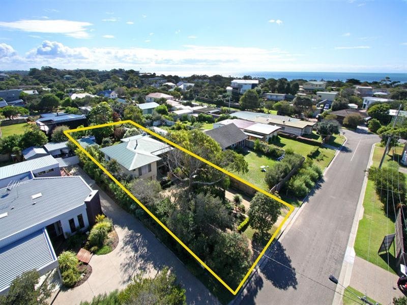 8 Maxwell Street, Blairgowrie VIC 3942