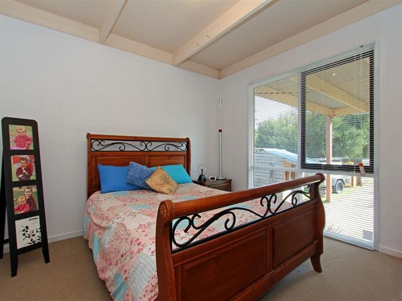 8 Curran Way, Tootgarook VIC 3941