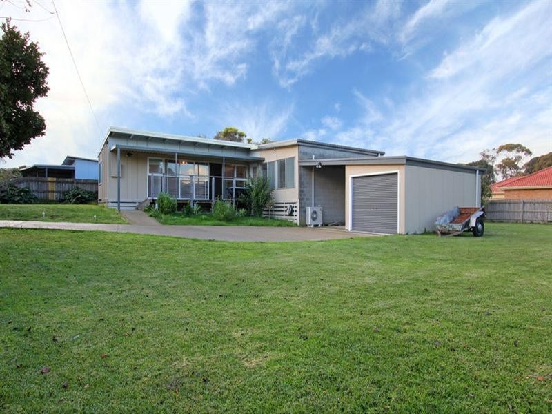 3 Doig Avenue, Tootgarook VIC 3941