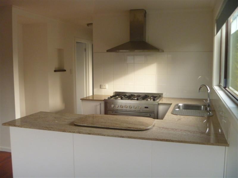 2 Kanburra Street, Rye VIC 3941