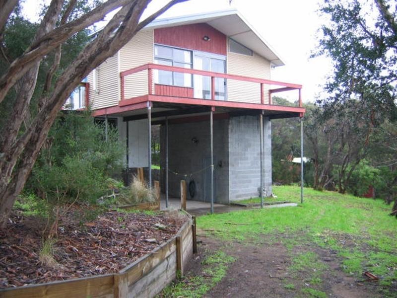 16 Leawarra Street, Rye VIC 3941