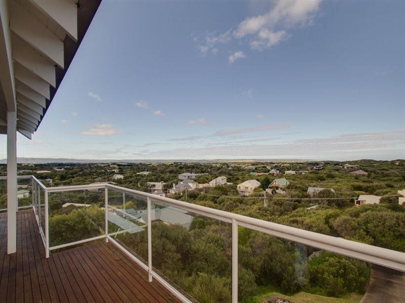 14 Brewster Road, Rye VIC 3941