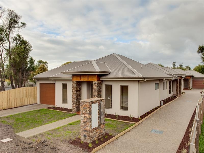 1/21 Staughton Avenue, Rosebud West VIC 3940