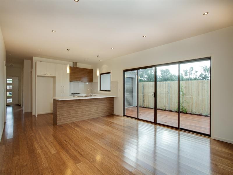 1/21 Staughton Avenue, Rosebud West VIC 3940