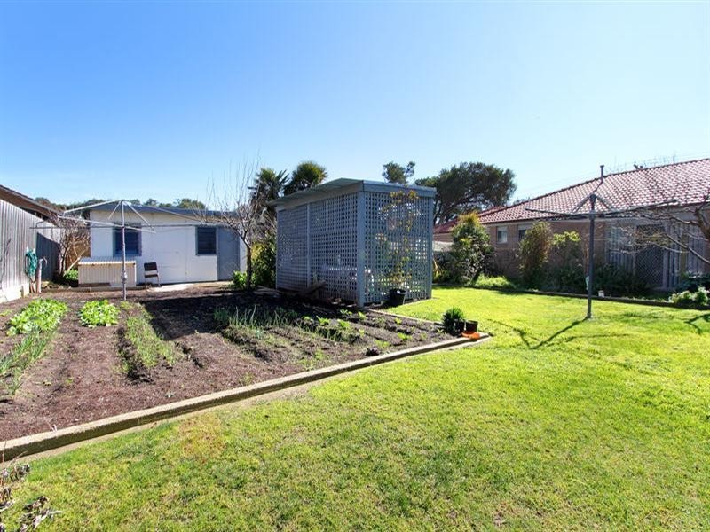 74 Canterbury Jetty Road, Blairgowrie VIC 3942