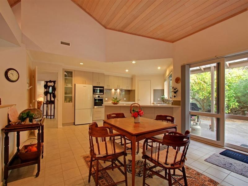 2 Melville Street, Tootgarook VIC 3941