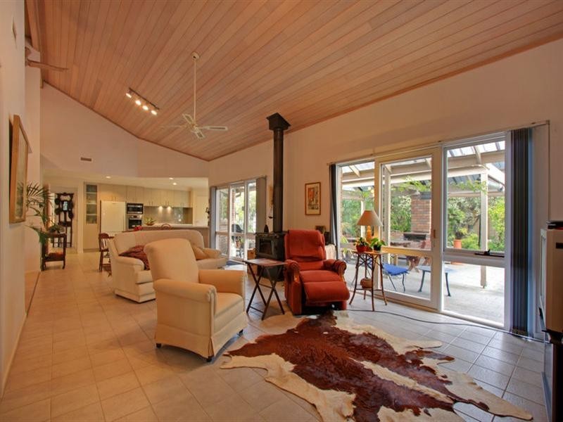 2 Melville Street, Tootgarook VIC 3941