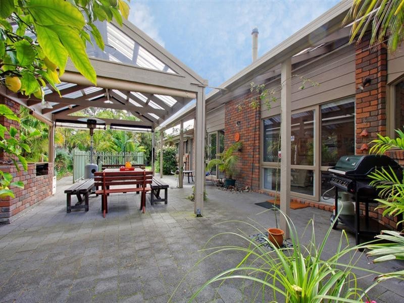 2 Melville Street, Tootgarook VIC 3941