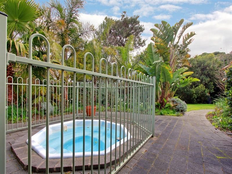 2 Melville Street, Tootgarook VIC 3941