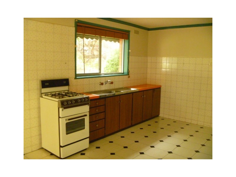 30 Mawarra Street, Rosebud West VIC 3940